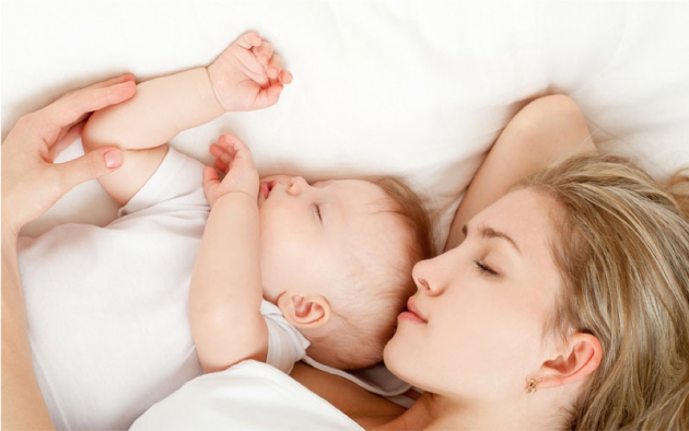 co-sleeping con bimbo appena nato