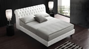 Luxury : bed in white leather hand-finished model Chester